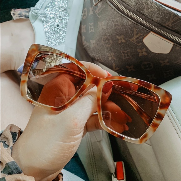 Diff Cateye Tortoise Sunglasses - Picture 2 of 5